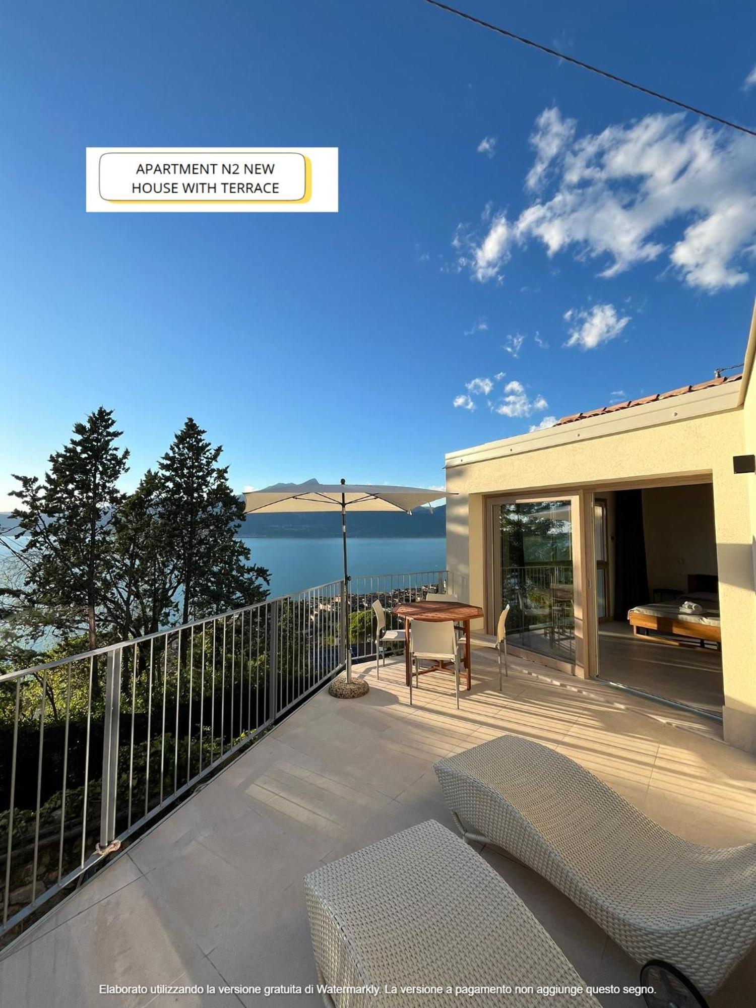 The View Apartment Torri Del Benaco Exterior photo