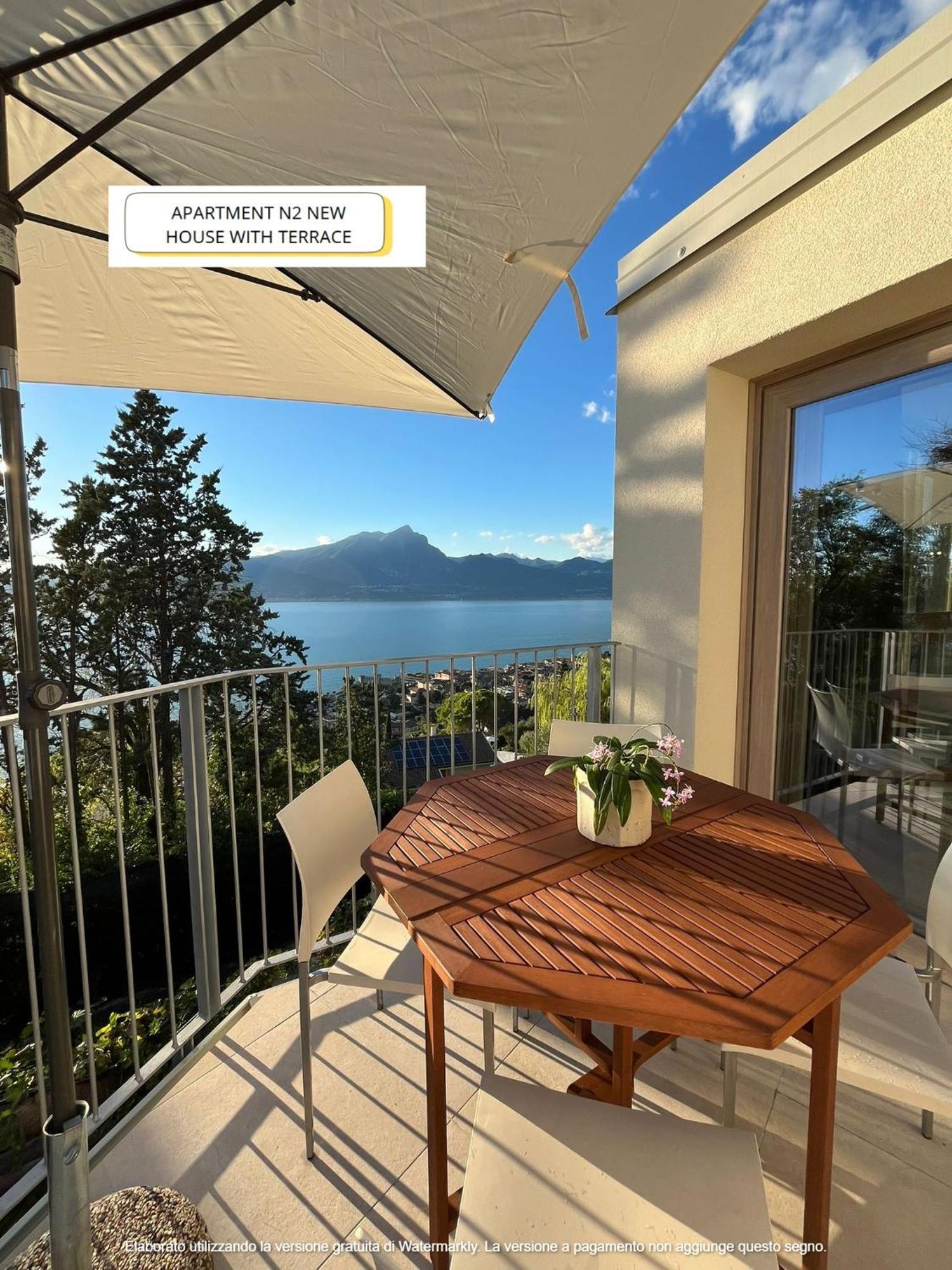 The View Apartment Torri Del Benaco Exterior photo